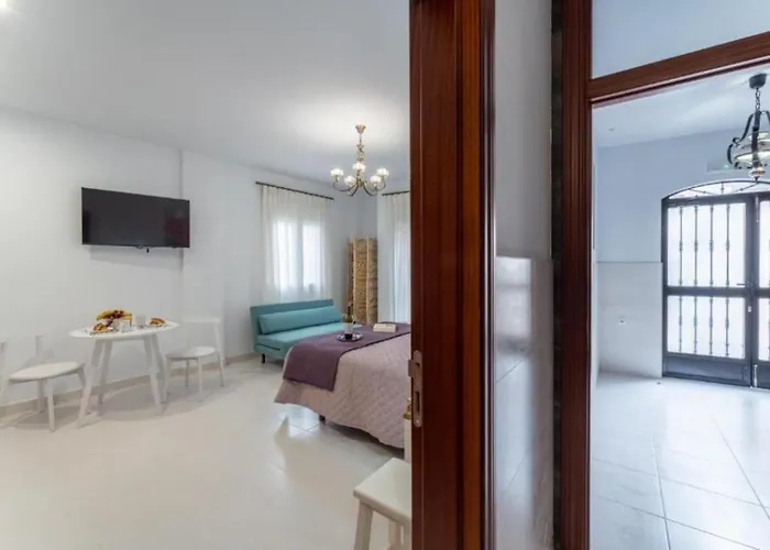 Augusto - A 100 Metros Del Teatro Romano- Merida